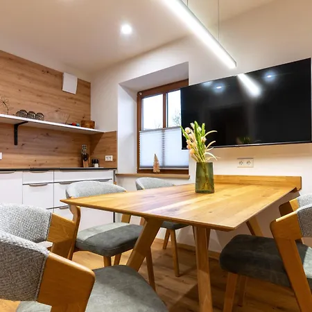 Lenzlhof Apartment