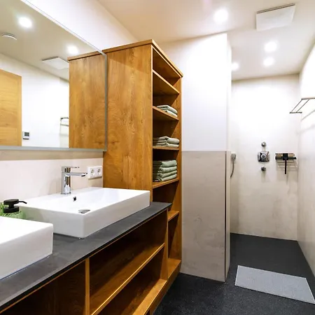 Lenzlhof 玛利亚普法尔